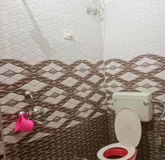 فندق Veera S Hostel