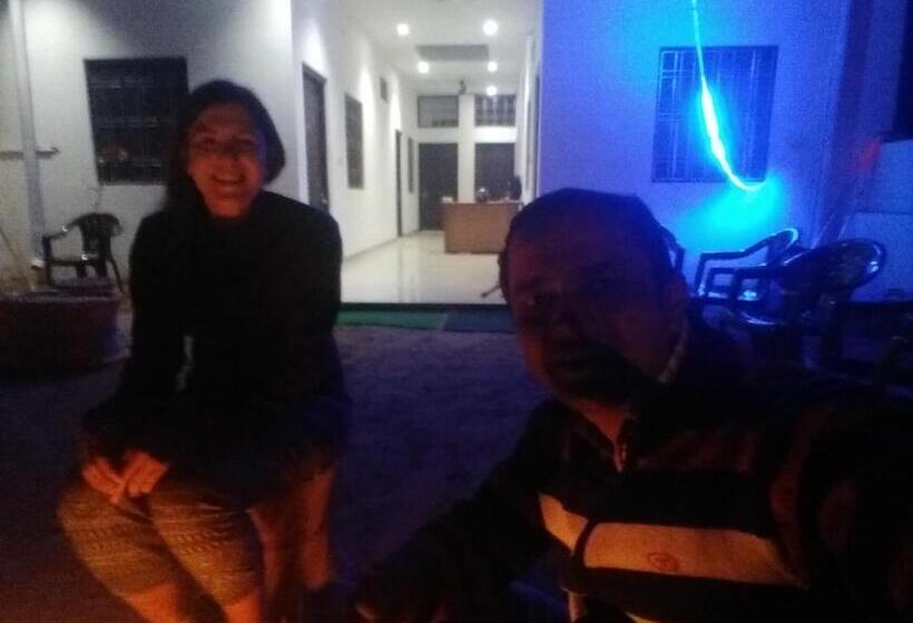 فندق Veera S Hostel