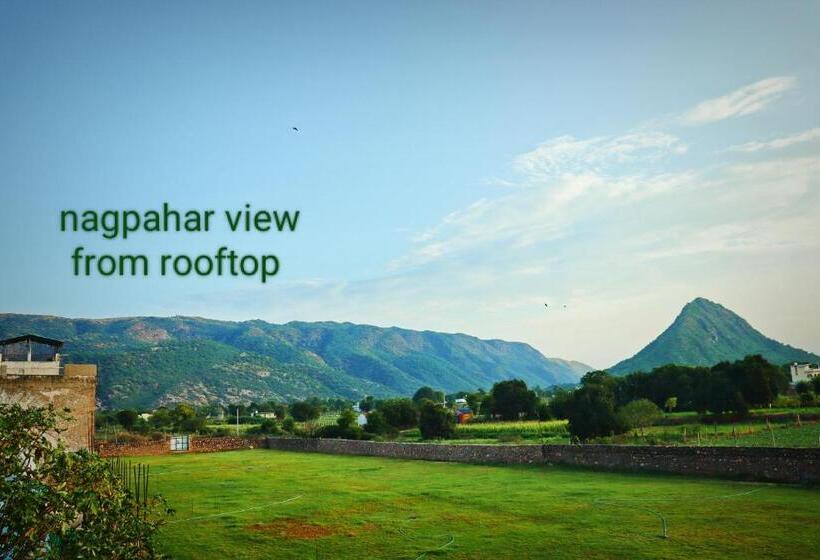 فندق Veera S Hostel