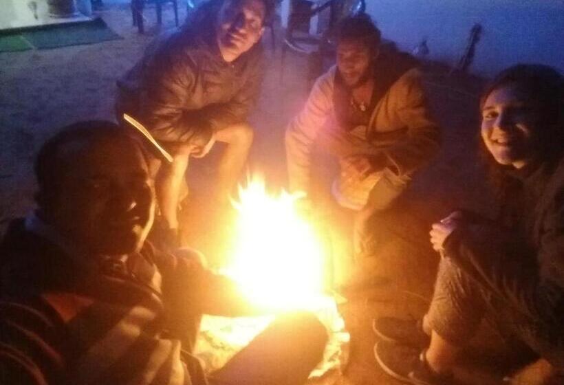 فندق Veera S Hostel