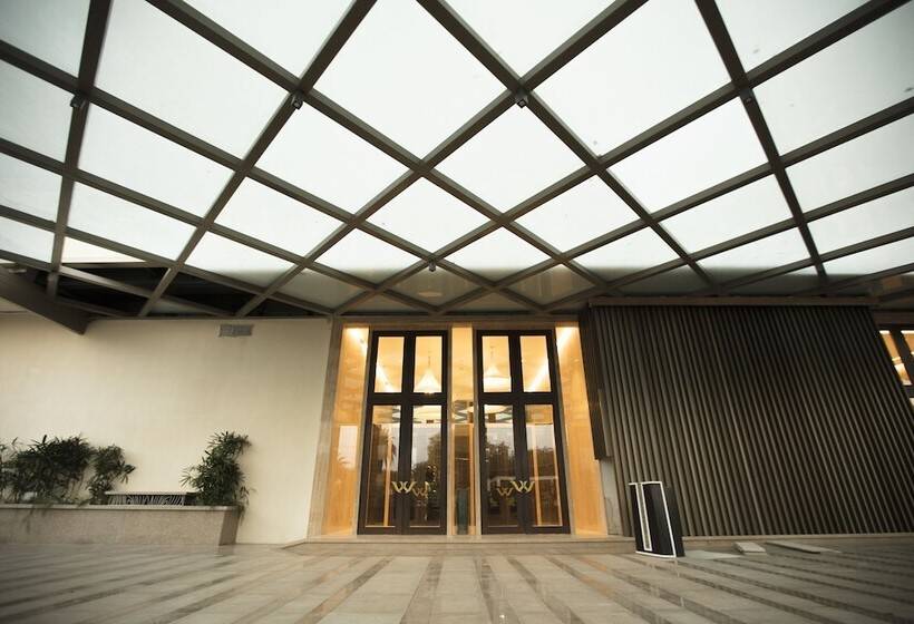 ホテル Wow Crest, Indore Ihcl Seleqtions