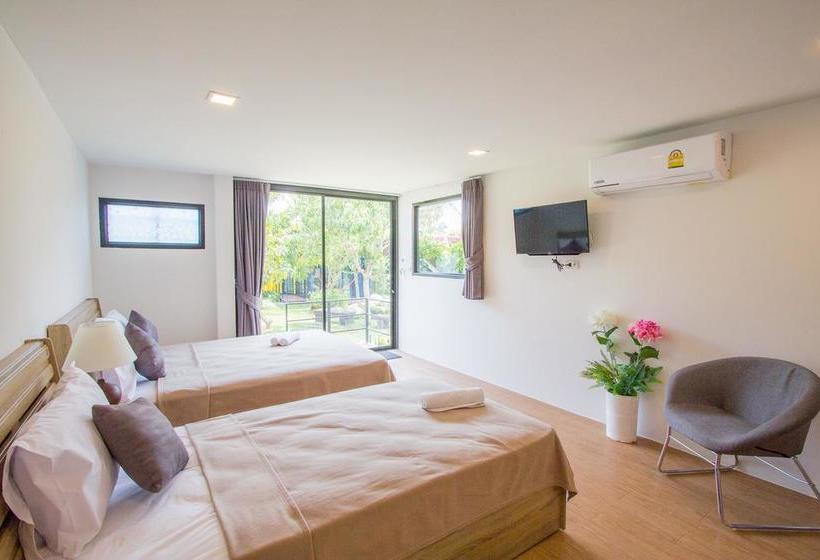 Resort Beach Box At Pran