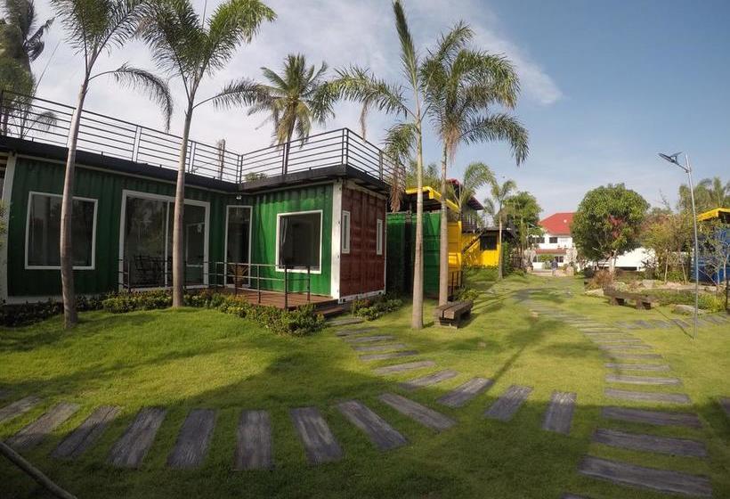 אתר נופש Beach Box At Pran
