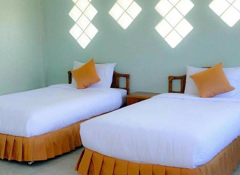 Resort Beach Box At Pran