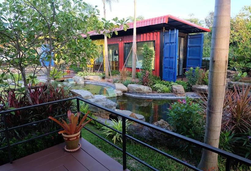 Resort Beach Box At Pran