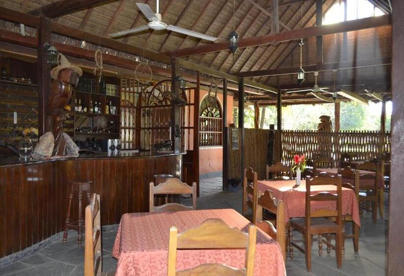 אתר נופש La Isla De Los Tucanes