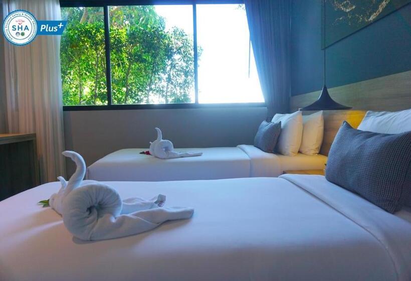 استراحتگاه The Lake Chalong Hotel Sha Plus