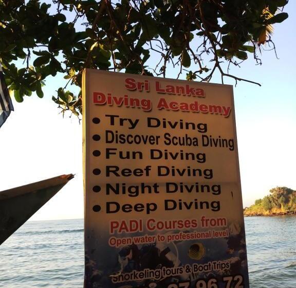 הוסטל Dolphin Cottage Mirissa