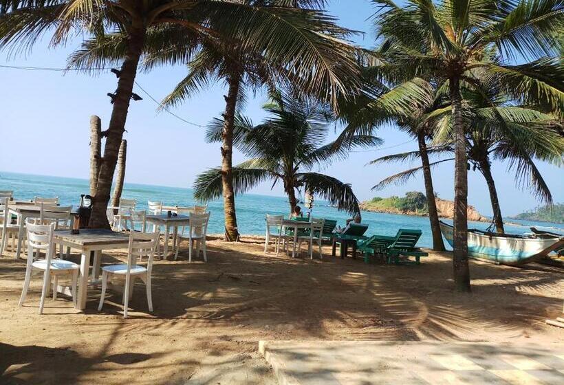 הוסטל Dolphin Cottage Mirissa