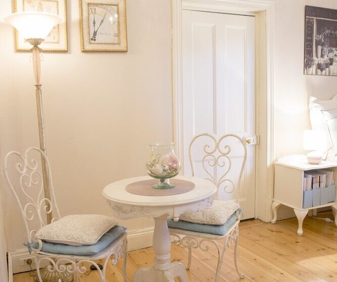 Azalea Cedar Rose Barossa Valley Villa