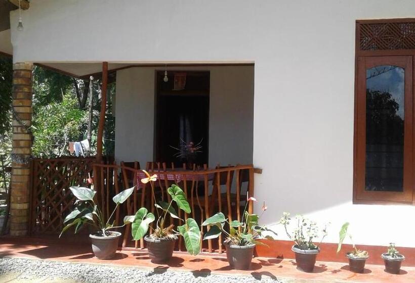 민박 Malithis Lodge