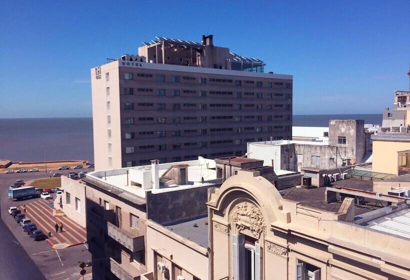 Circus Hostel&hotel Montevideo