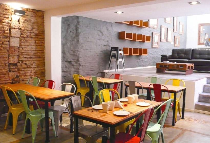 Circus Hostel&hotel Montevideo