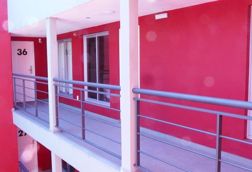 Circus Hostel&hotel Montevideo