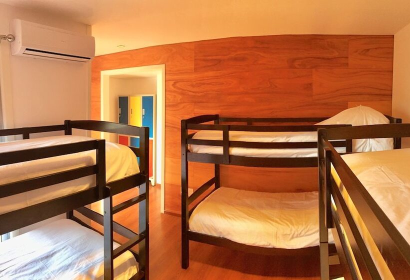 Circus Hostel&hotel Montevideo