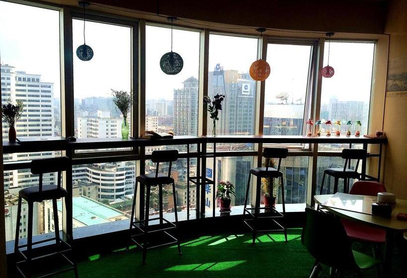 Downtown Center Youth Hostel