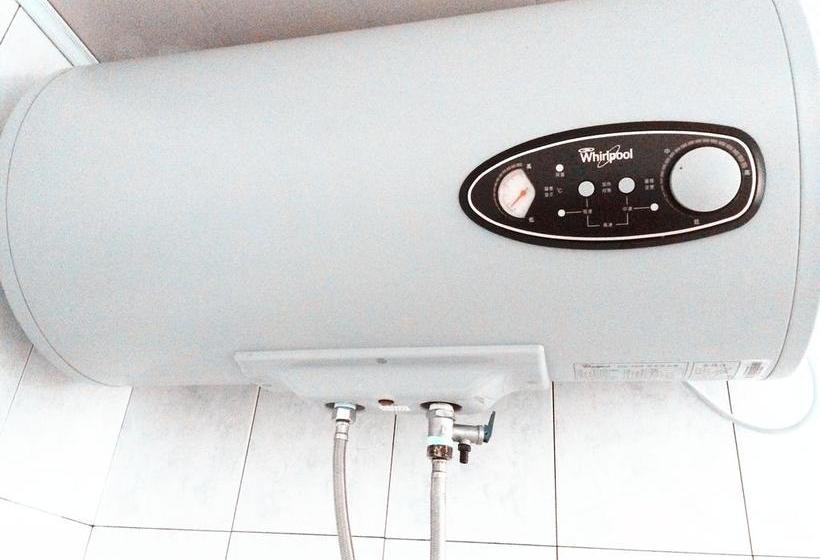 Downtown Center Youth Hostel