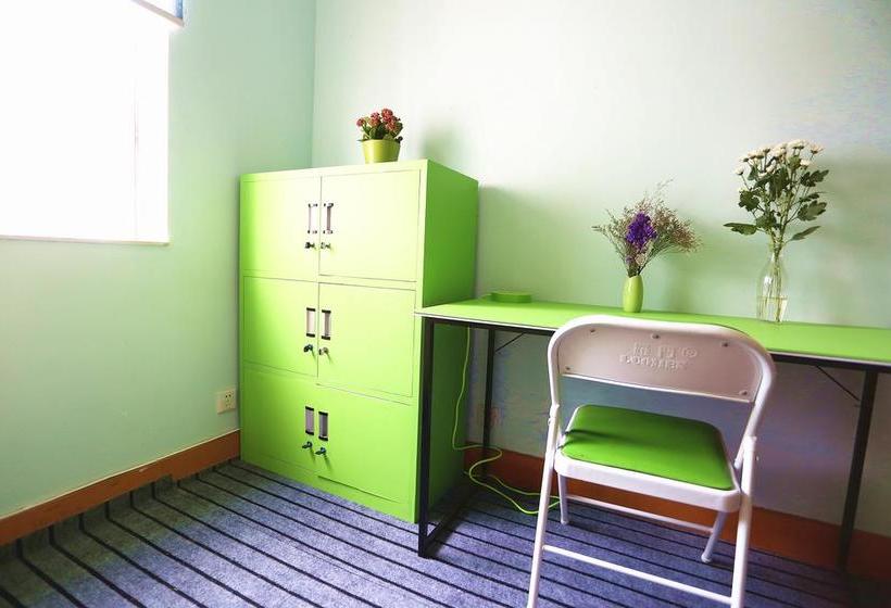 Downtown Center Youth Hostel