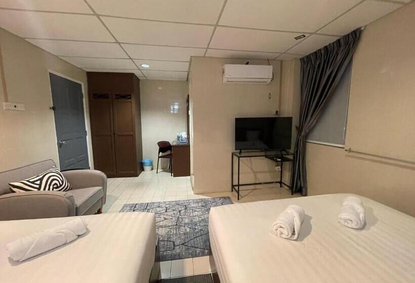 Hotel Barrack Street