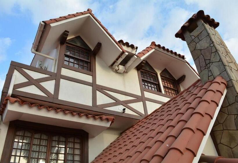 هتل By Armonía Santa Cruz