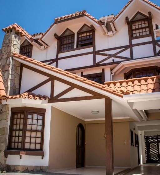 هتل By Armonía Santa Cruz