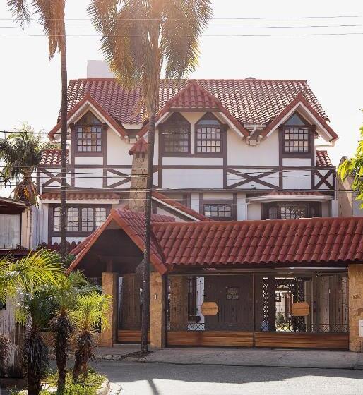 هتل By Armonía Santa Cruz