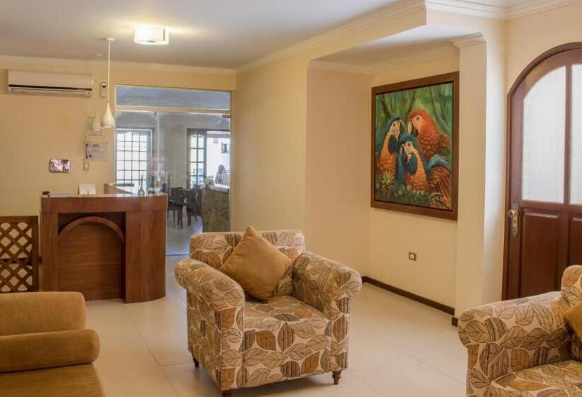 هتل By Armonía Santa Cruz