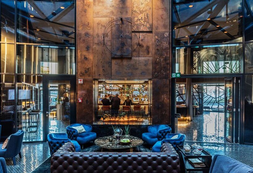 ホテル Clark Budapest   Adults Only