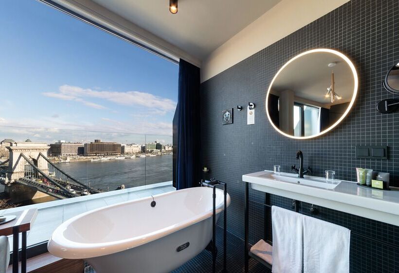 ホテル Clark Budapest   Adults Only