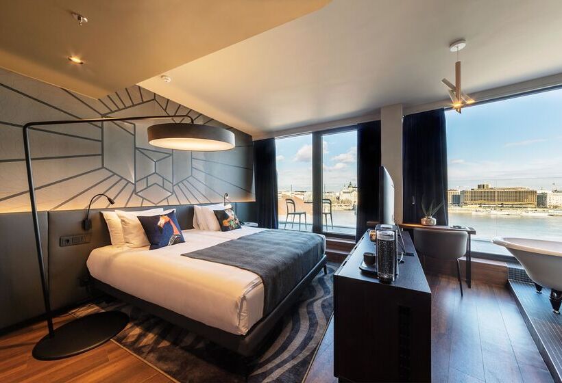 ホテル Clark Budapest   Adults Only