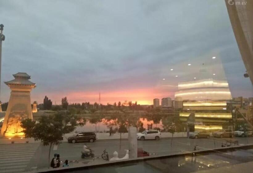 Hotel Dunhuang Dasheng Vacation