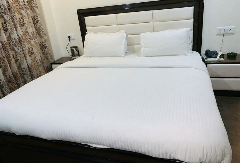 ホテル Dusk N Dawn