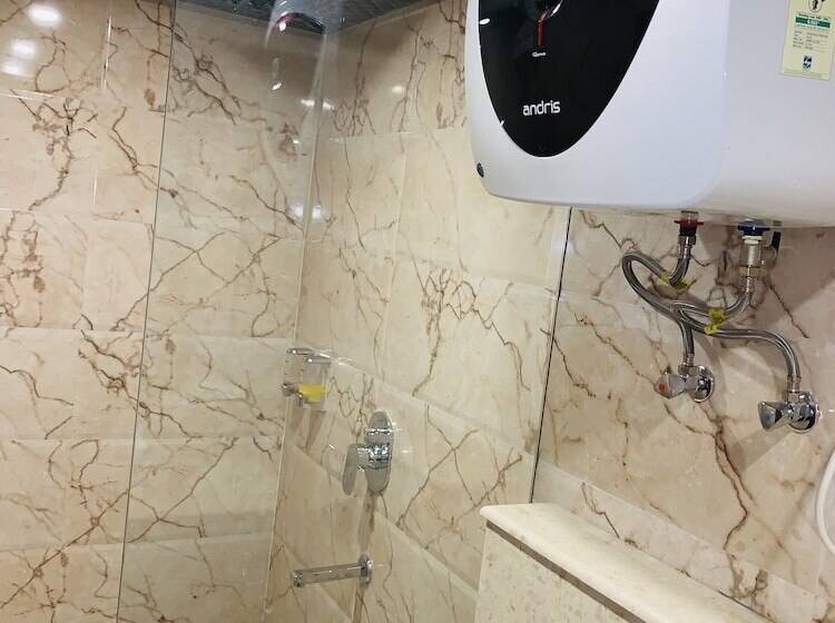 ホテル Dusk N Dawn