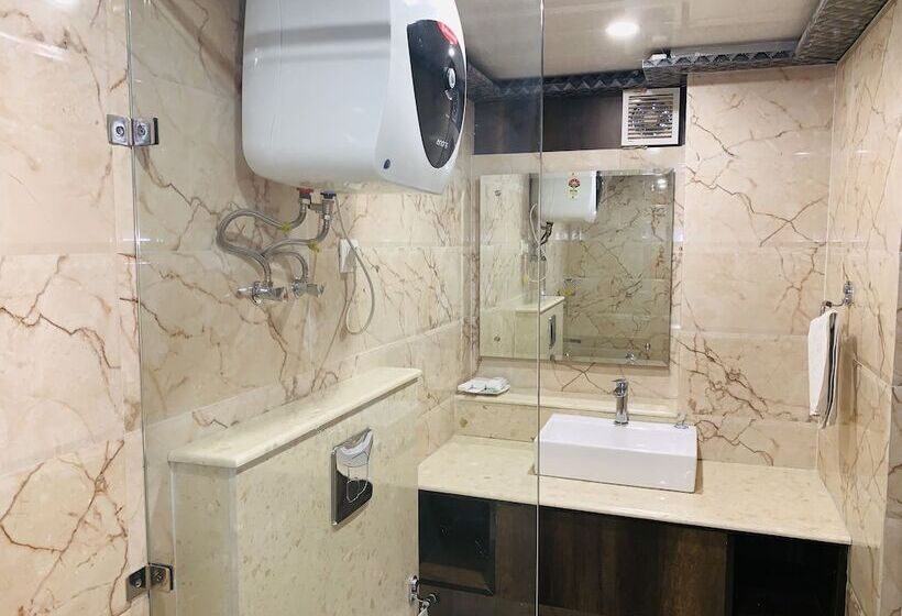 ホテル Dusk N Dawn