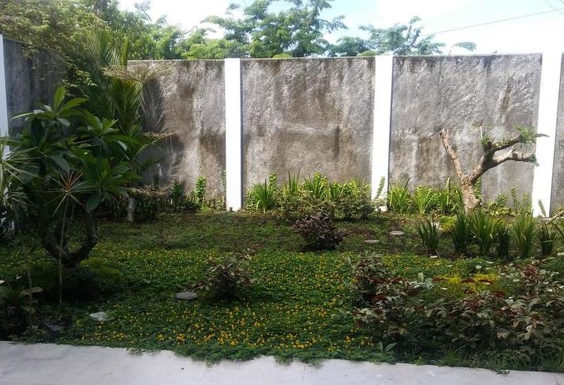 בית מלון כפרי Emerald