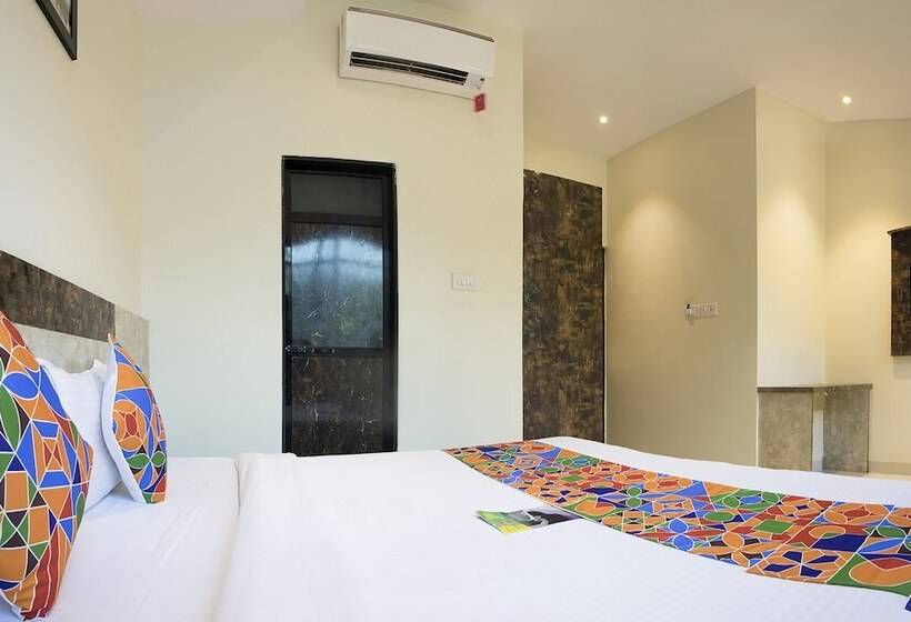 בית מלון כפרי Fabexpress Embassy Grand   Nr Bkc