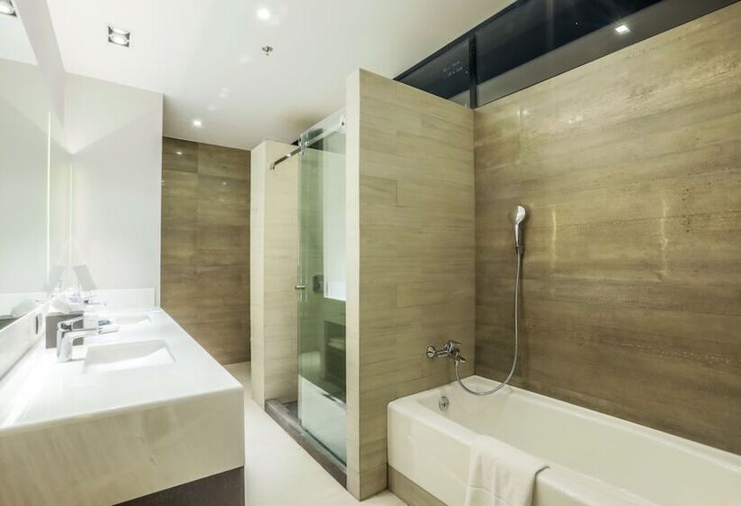 فندق Four Points By Sheraton Puebla