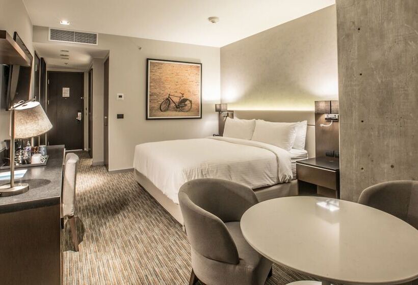 فندق Four Points By Sheraton Puebla