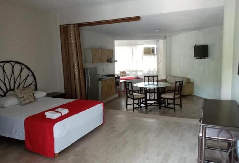 ホテル Galerias Diana