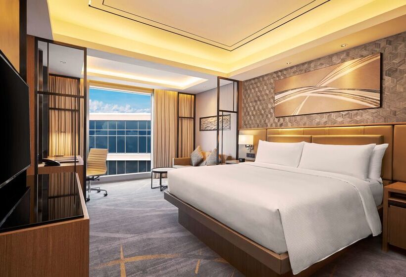 Отель Hilton Manila
