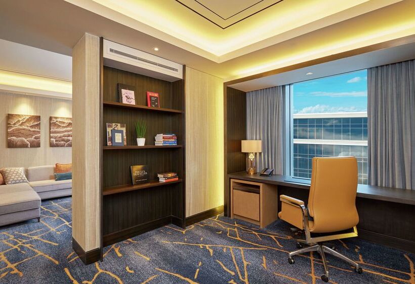 Отель Hilton Manila