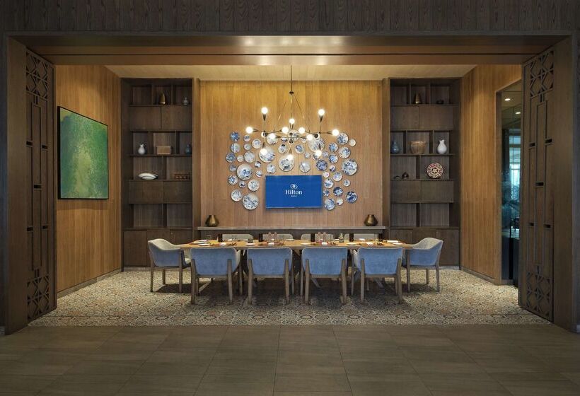 Отель Hilton Manila