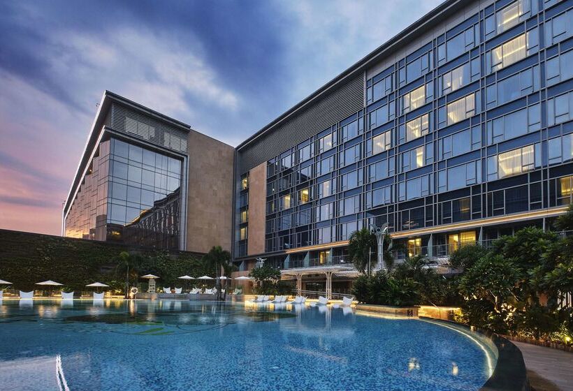 Отель Hilton Manila