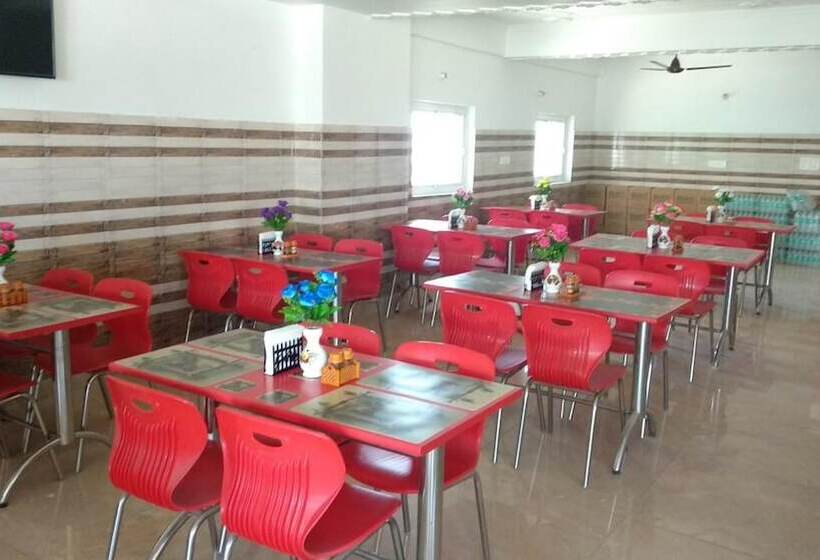 Hotel Himalayan View