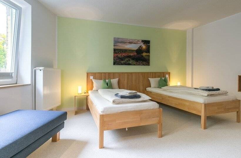 Отель Johnsburg