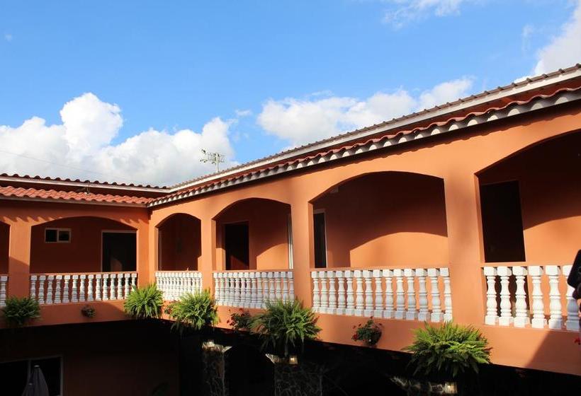 فندق La Serrania