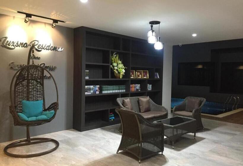 Отель Luxsna Residence