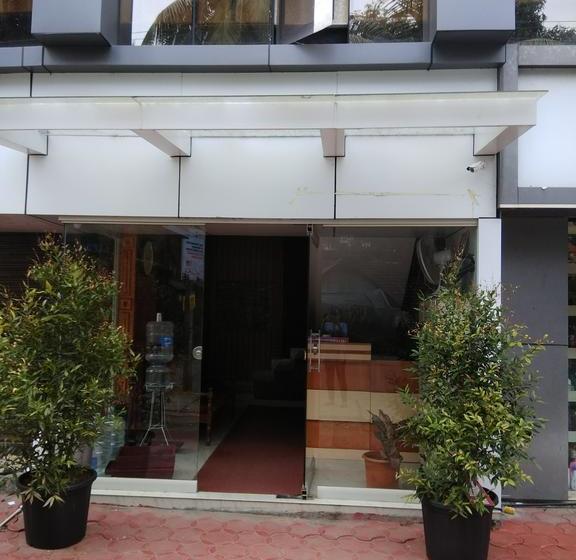 酒店 Manjira Lodge