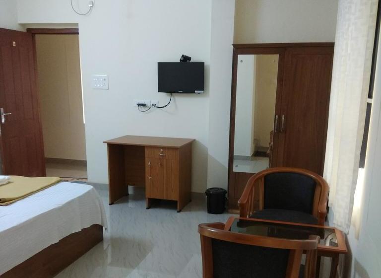 酒店 Manjira Lodge