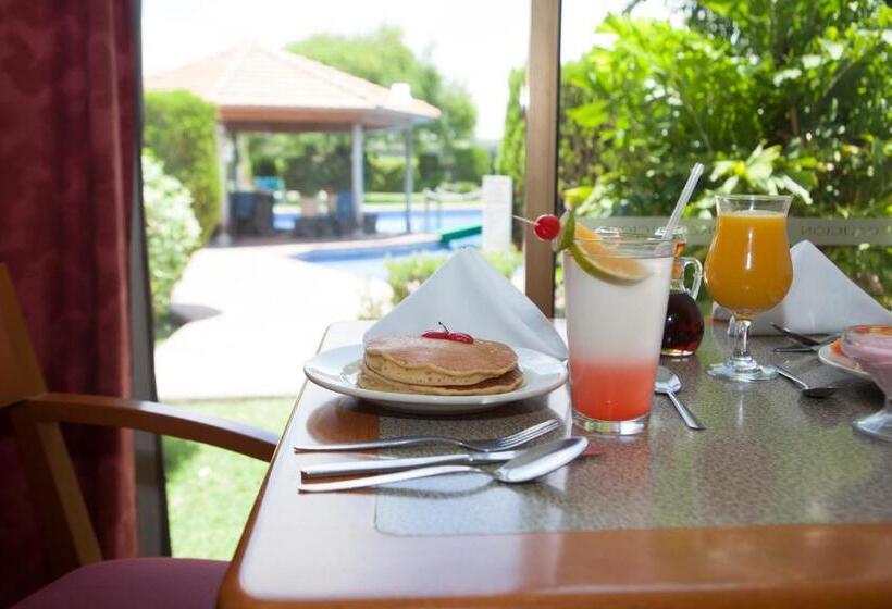 فندق Paradise Inn